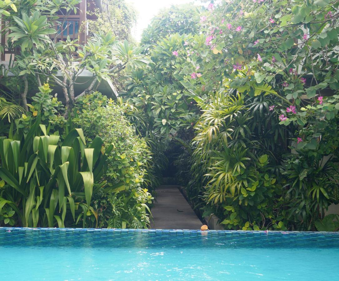 Arana Suite Legian Exterior foto